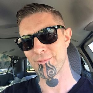 Meet your Posher, Jason